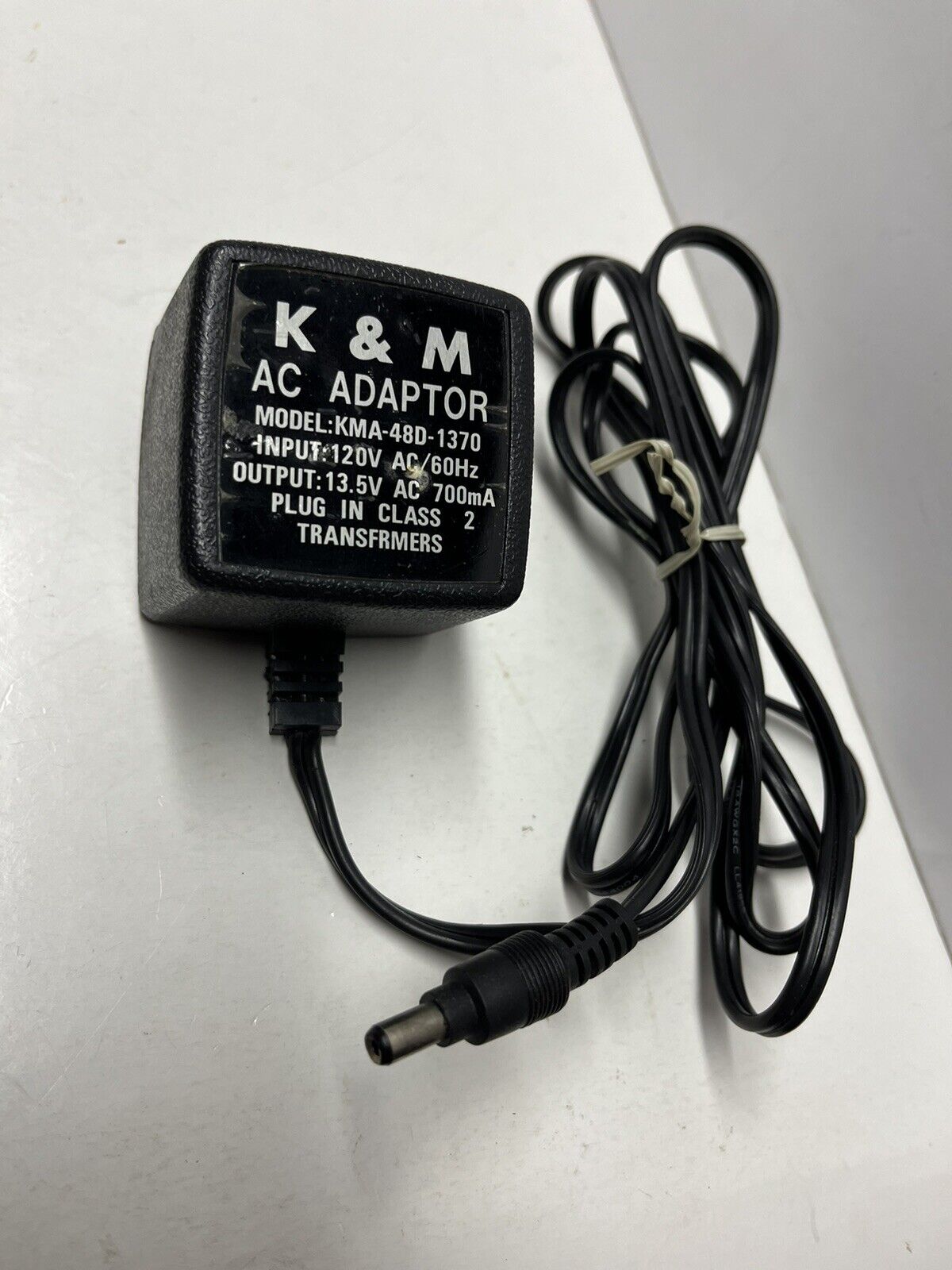 *Brand NEW* K & M AC Adaptor KMA-48D-1370 13.5V AC 700mA AC DC ADAPTER POWER SUPPLY - Click Image to Close